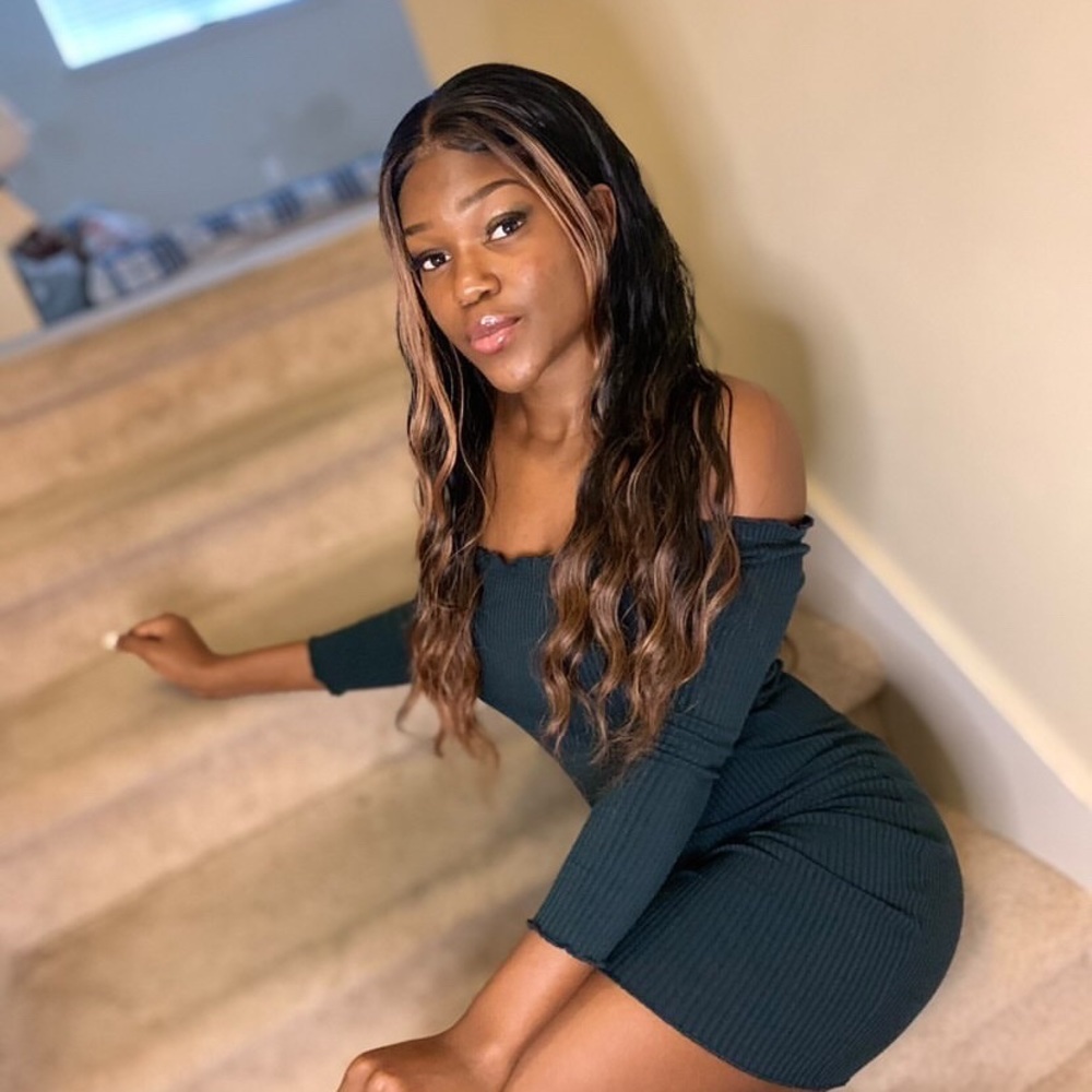 Meet your Posher, Sydonya